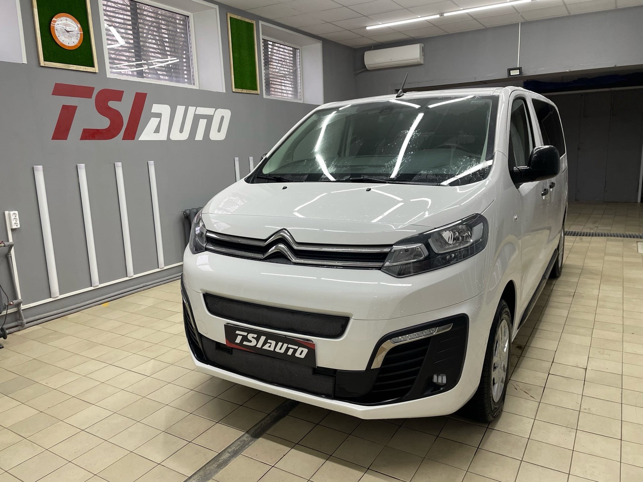 Шумоизоляция Citroen Spacetourer в Воронеже - пакет Премиум