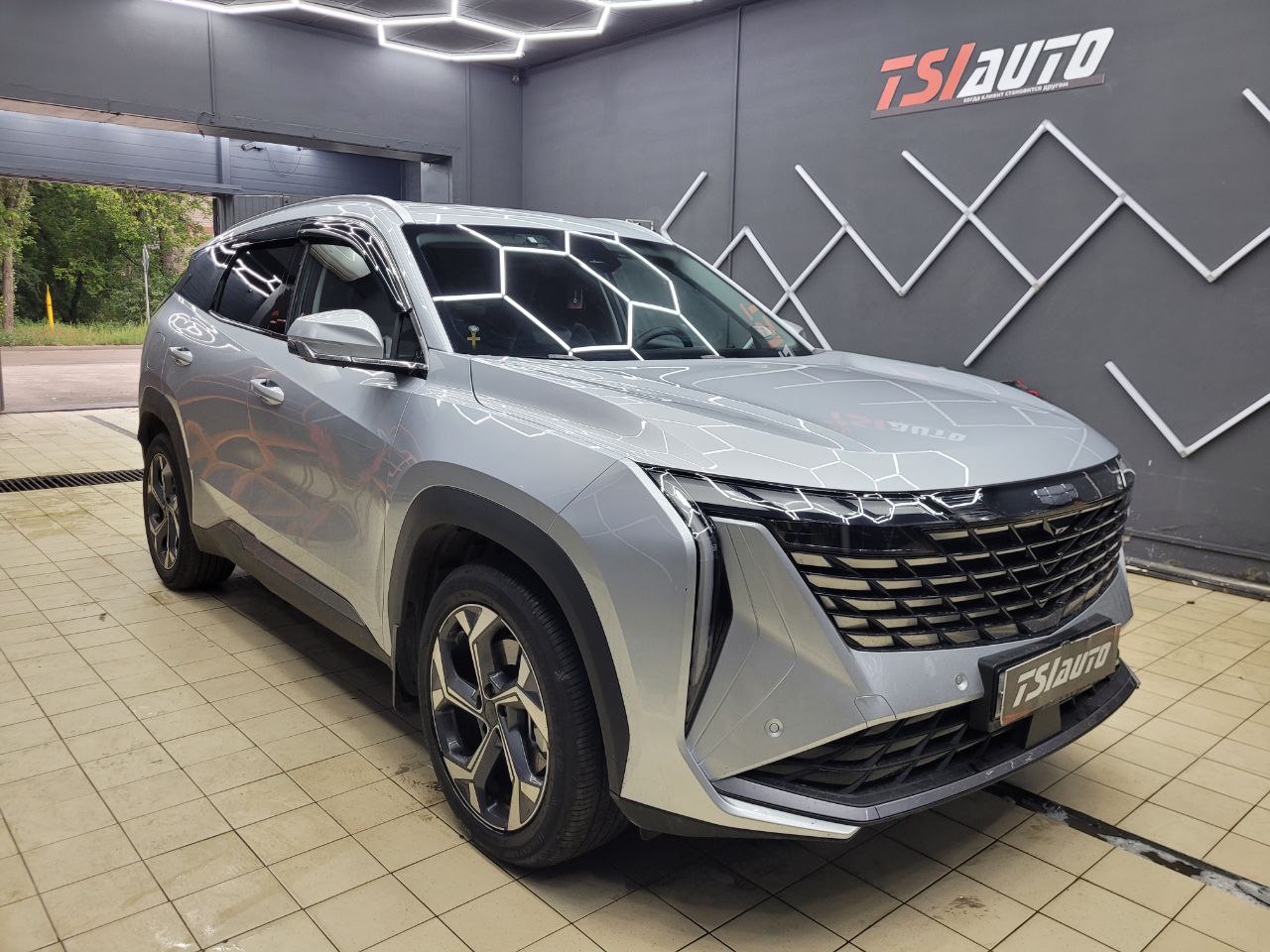 Geely Atlas оклейка пленкой в Воронеже