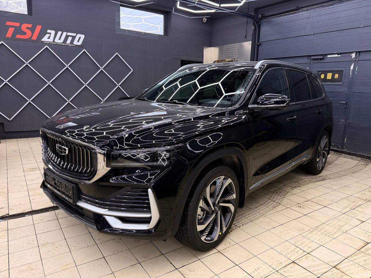 Шумоизоляция Geely Monjaro в Воронеже