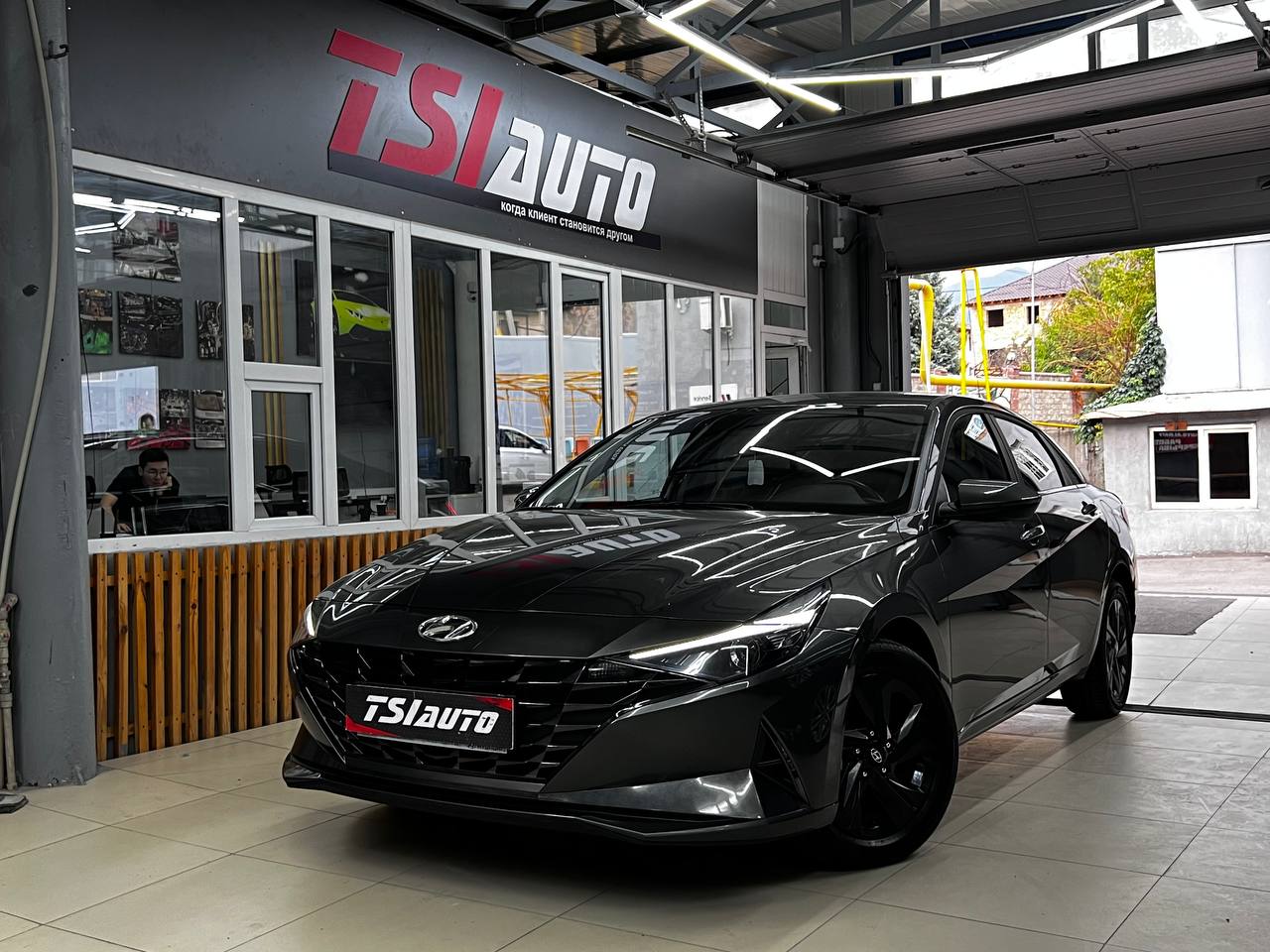 Контурная подсветка салона Hyundai Elantra с управлением фото и цена установки
