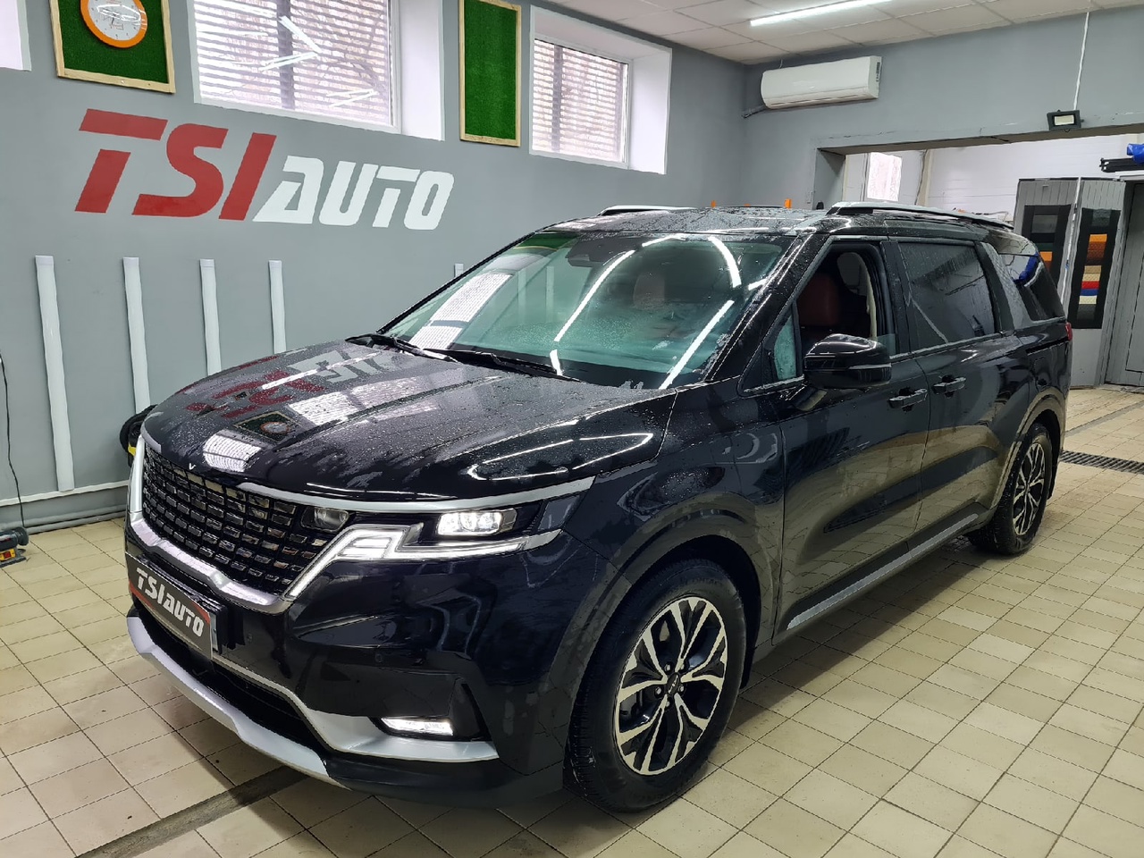 Шумоизоляция Kia Carnival в Воронеже