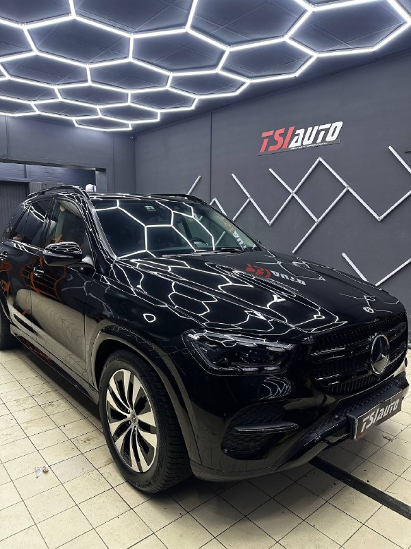 Оклейка защитной пленкой кузова Mercedes GLE фото и цены