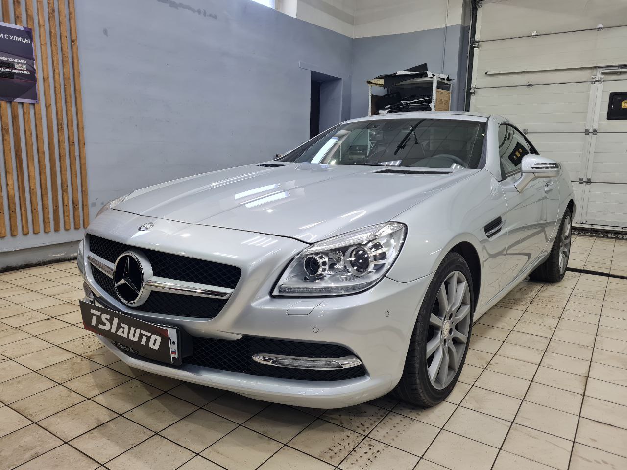 Оклейка пленкой фар Mercedes SLK фото и цены в Воронеже