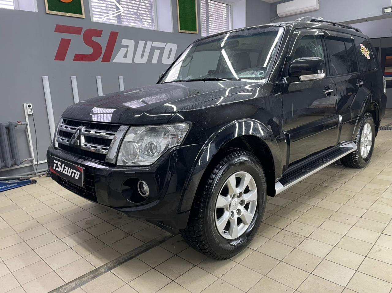 Полная шумоизоляция Mitsubishi Pajero 4 в Воронеже