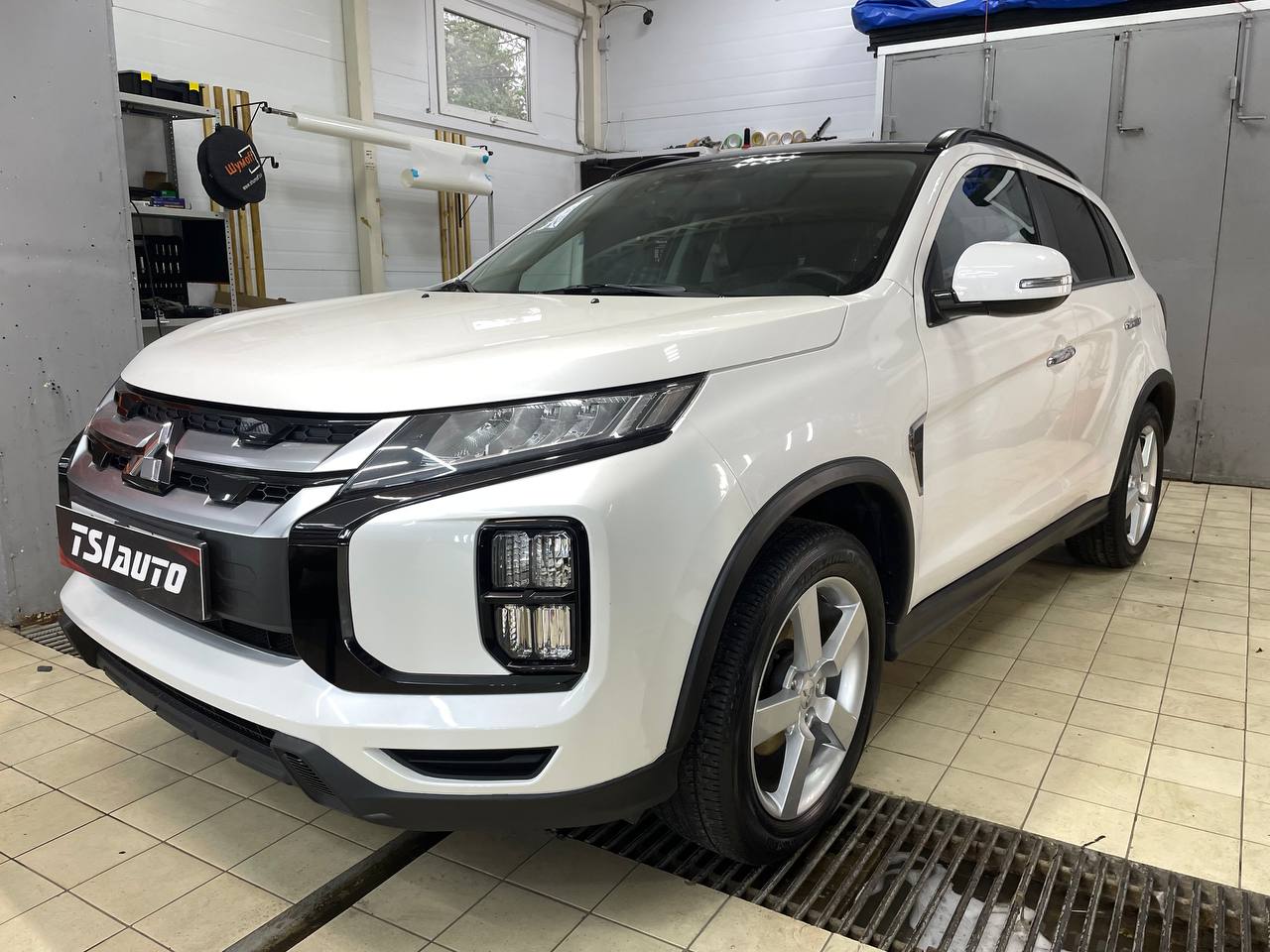 Шумоизоляция колесных арок Mitsubishi ASX за 1 день фото и цены