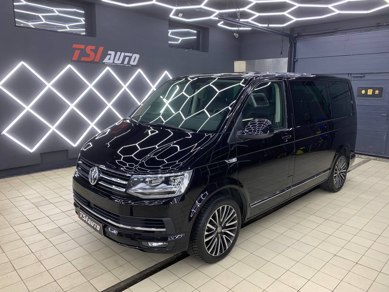 Установка усилителя и акустики Volkswagen Multivan в Воронеже
