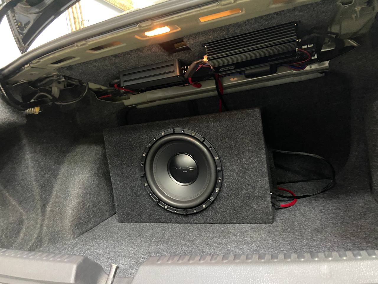 Установка автозвука