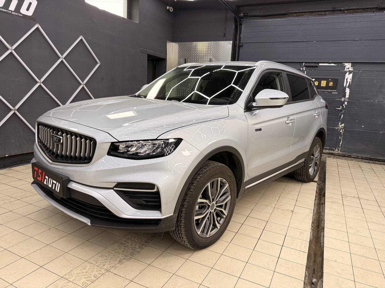 Оклейка пленкой Belgee X70 в Воронеже