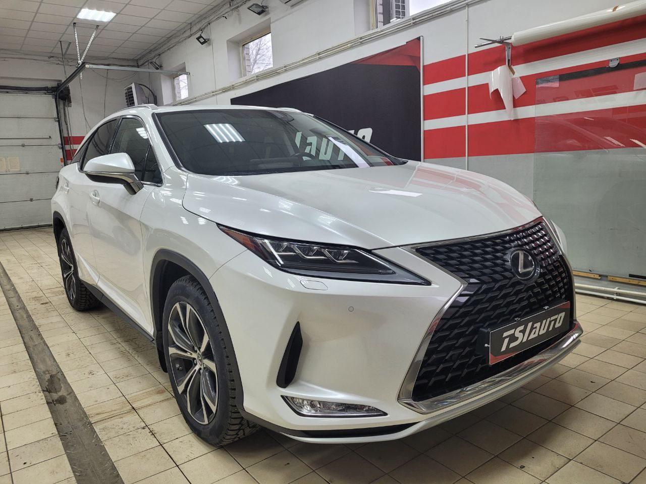 Шумоизоляция Lexus RX в Воронеже максимальный пакет